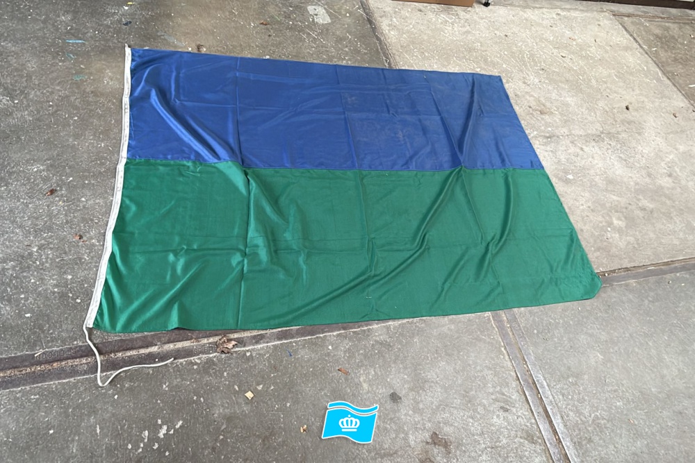 Gebruikte vlag Blauw Groen 140x200 cm, uitverkoop