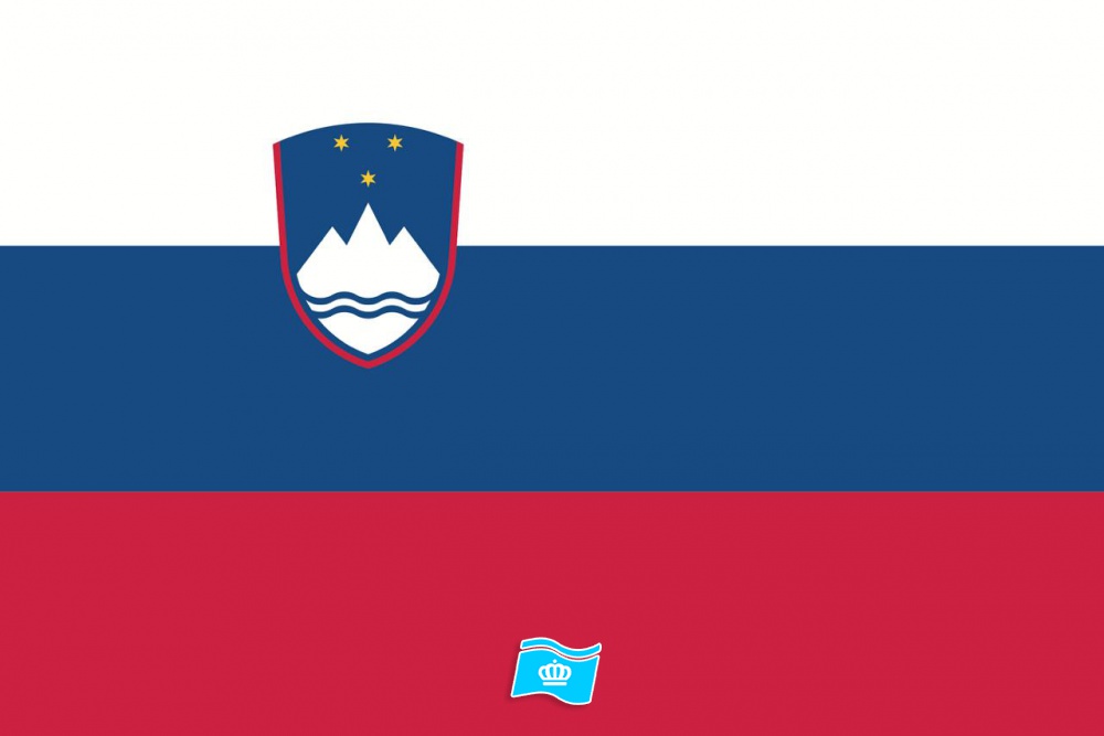 Gebruikte vlag Slovenie 150x225 cm, uitverkoop Gebruikte vlag Slovenie 150x225 cm, uitverkoop