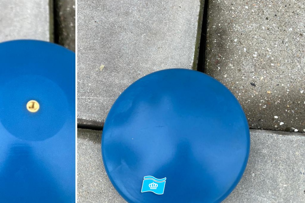 Vlaggenmast knop plat blauw, m8