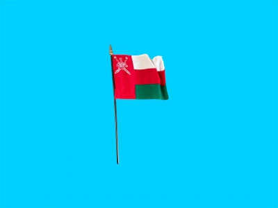 Tafelvlag Oman + kunststof houder